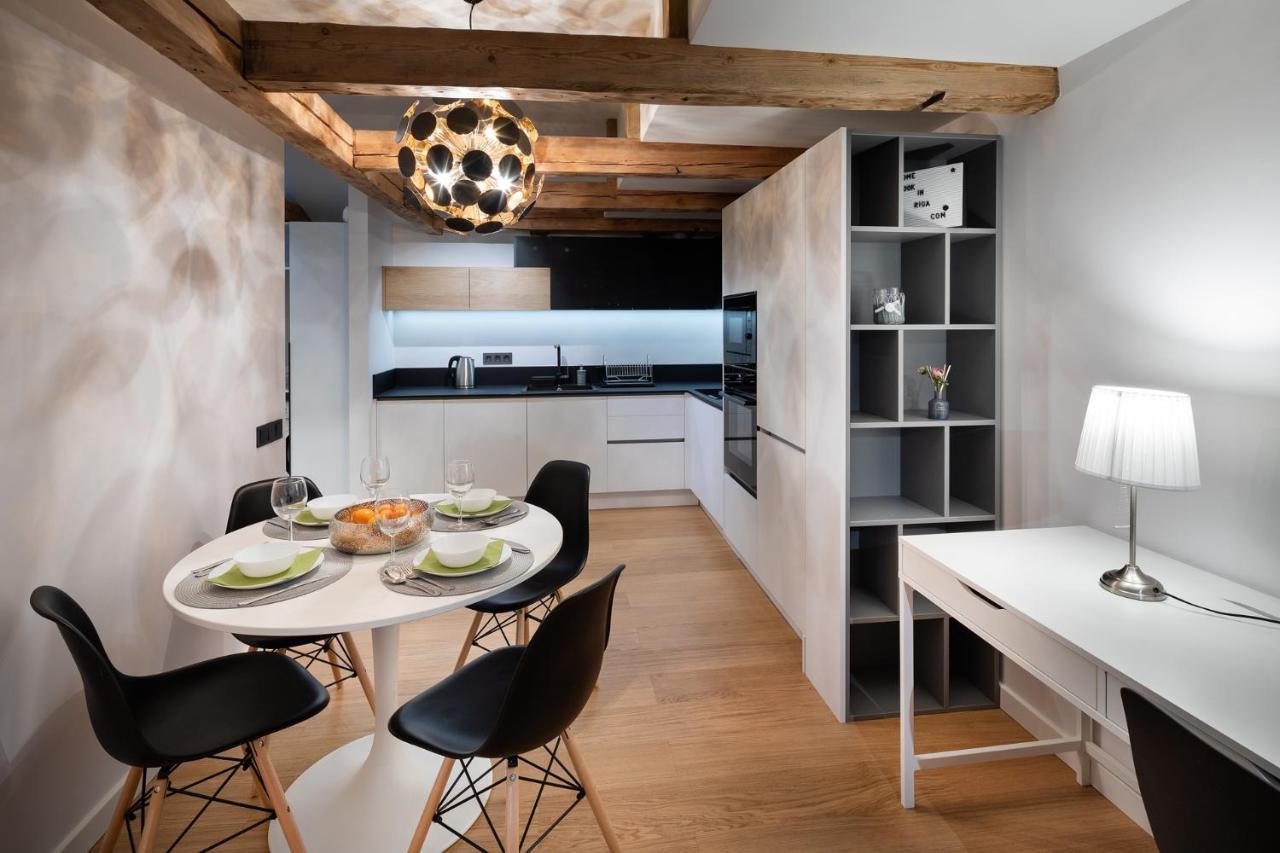 Merkela Loft Apartment Beside Vermanes Park Рига Екстер'єр фото